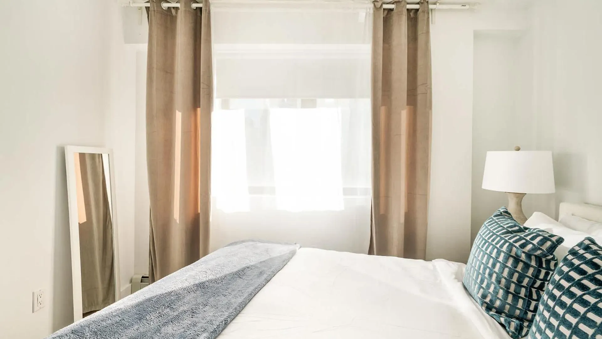 809-5A Gorgeous New 1Br Heart Of Midtown Apartment New York 0*,